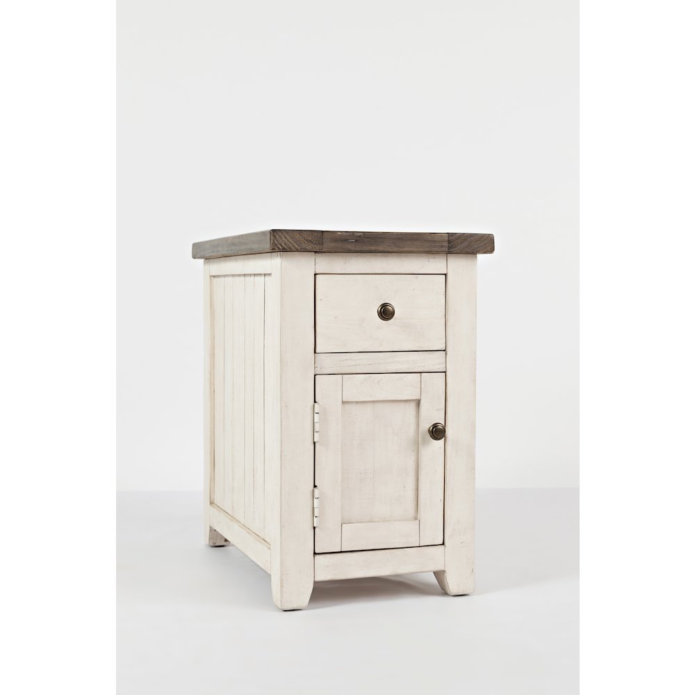 Madison County Rustic Reclaimed Pine Farmhouse Chairside Table