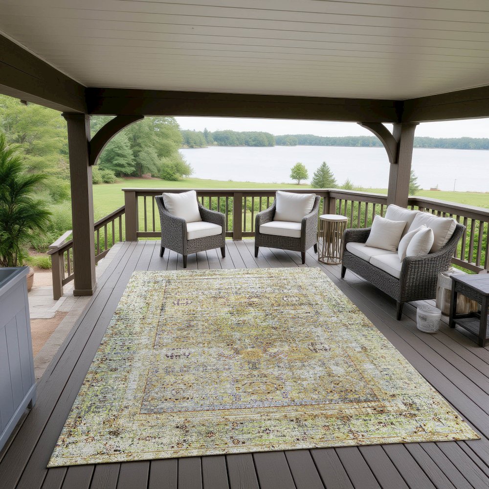 Indoor/Outdoor Karaj Aloe 9' x 12' Rug