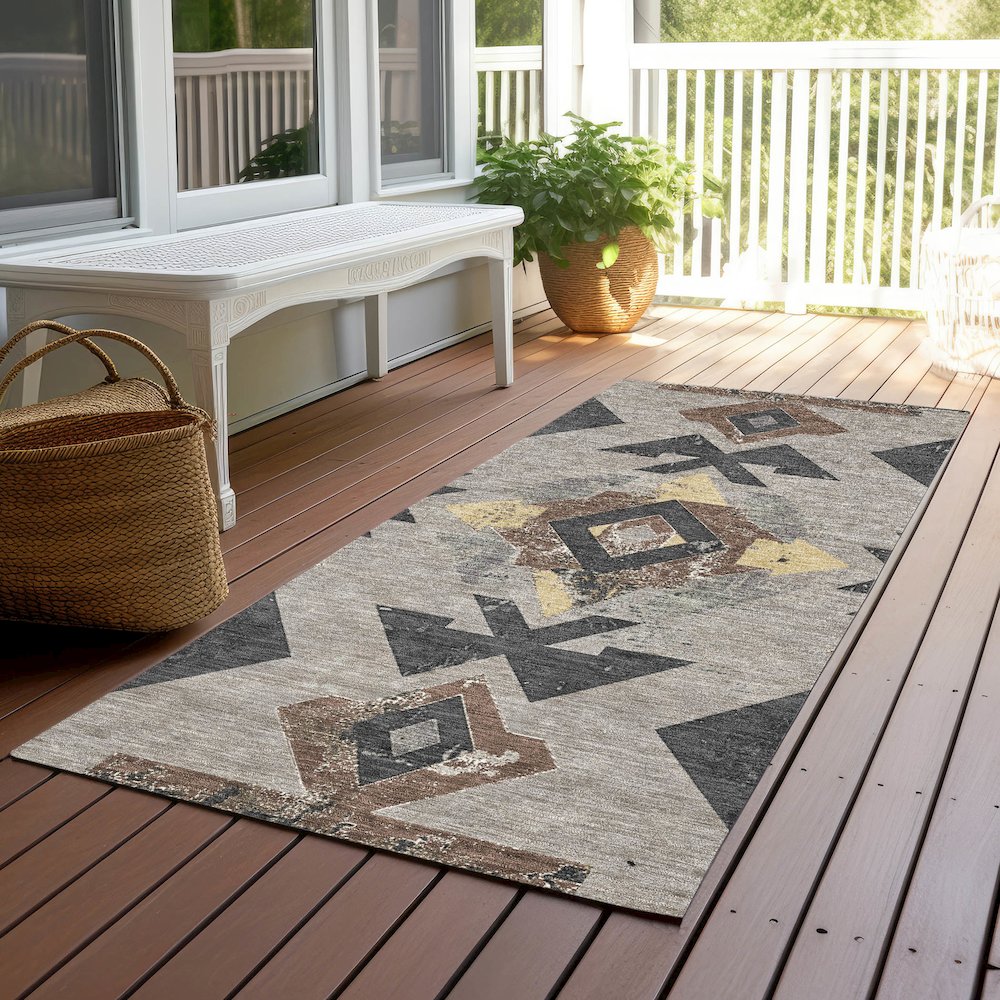 Machine Washable Indoor/Outdoor Chantille Taupe 2'3" x 7'6" Runner Rug
