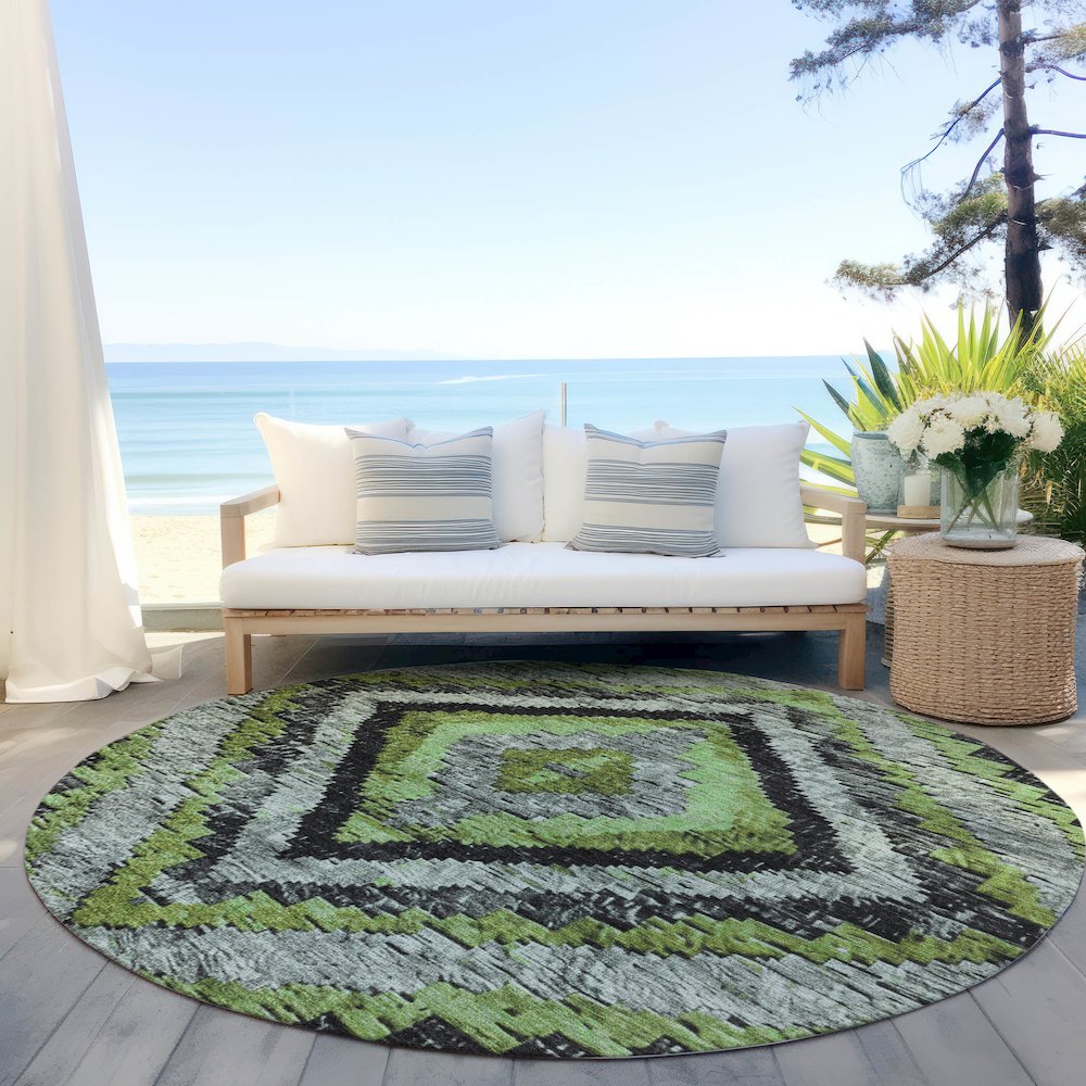 Machine Washable Indoor/Outdoor Chantille Aloe 8' x 8' Round Rug