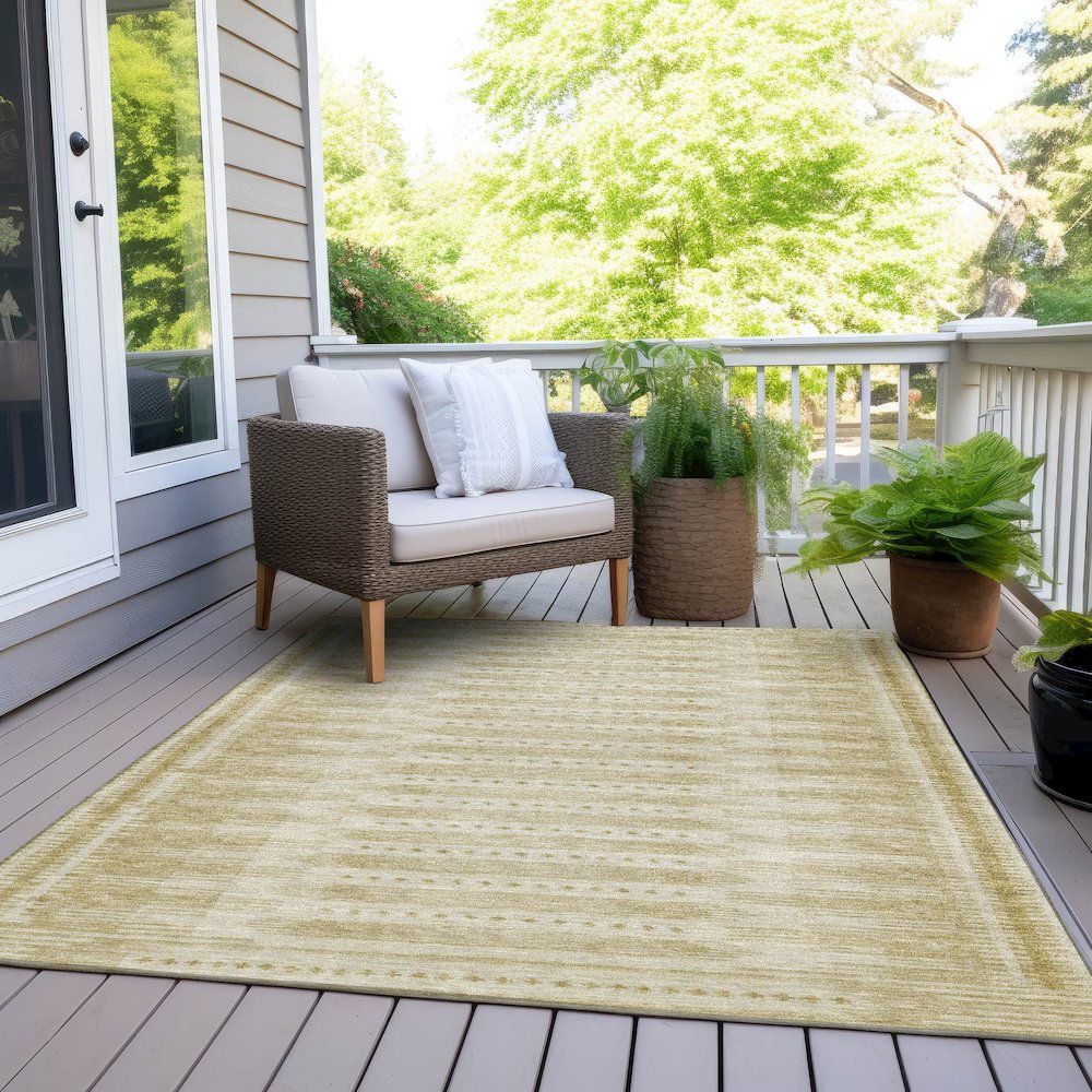 Machine Washable Indoor/Outdoor Chantille Gold 2'6" x 3'10" Rug