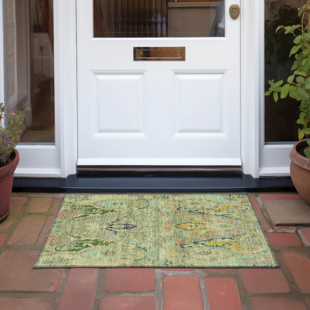 Machine Washable Indoor/Outdoor Chantille Green 1'8" x 2'6" Rug