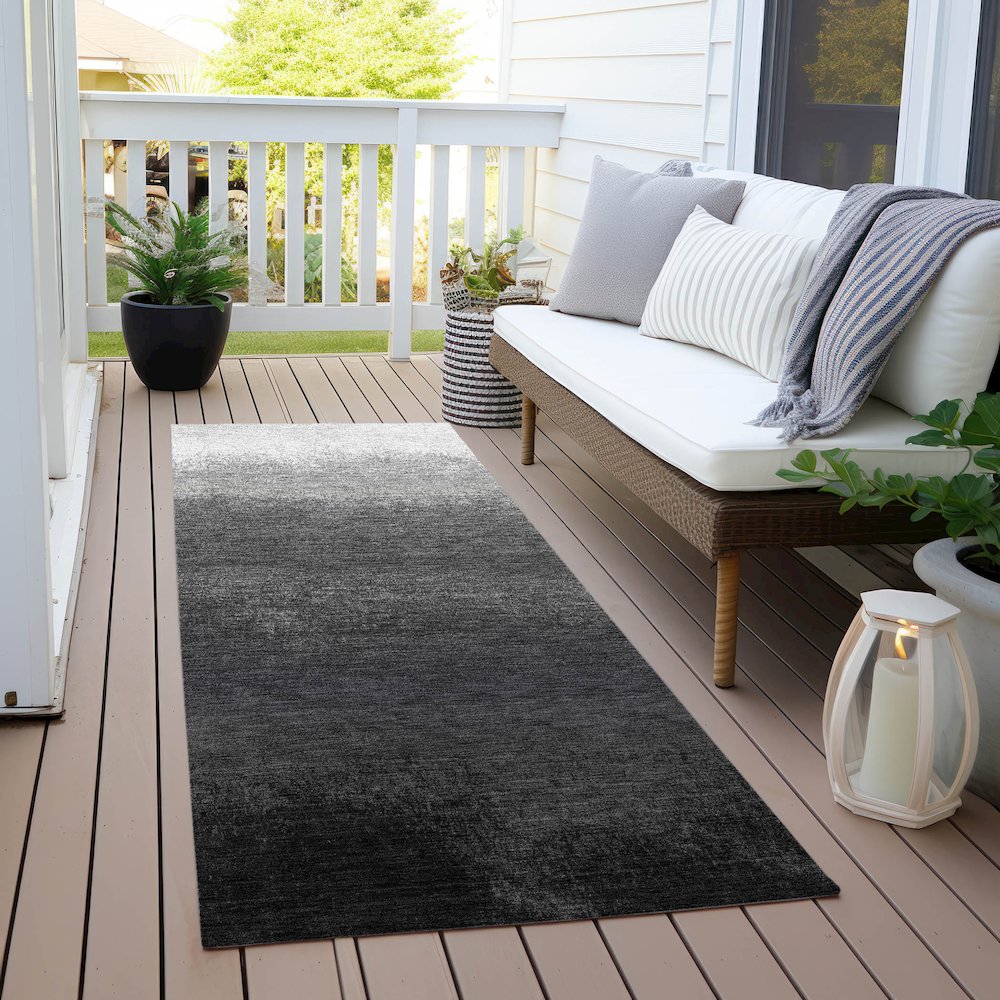 Machine Washable Indoor/Outdoor Chantille Gray 2'3" x 7'6" Runner Rug