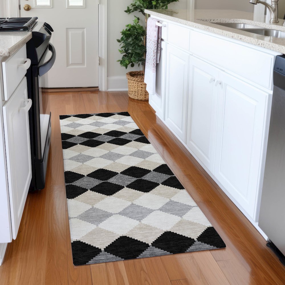 Premium Machine Washable Mayfield AMF1007 Black 2'3" x 7'6" Runner Rug