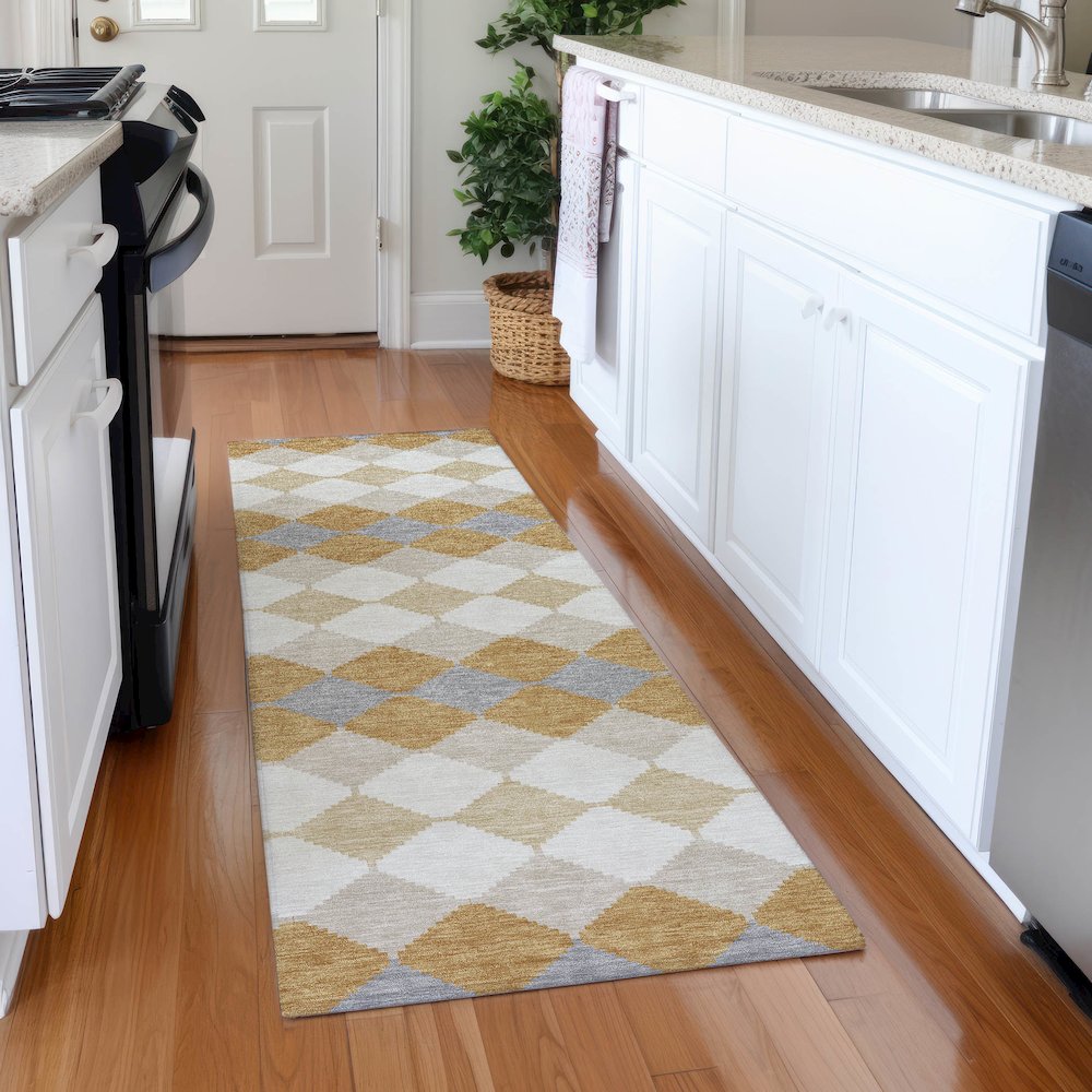 Premium Machine Washable Mayfield AMF1007 Gold 2'3" x 7'6" Runner Rug