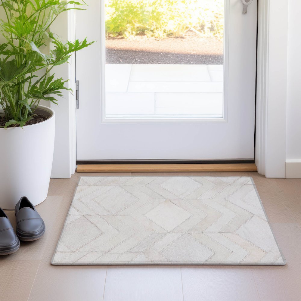 Premium Machine Washable Mayfield Ivory 1'8" x 2'6" Rug