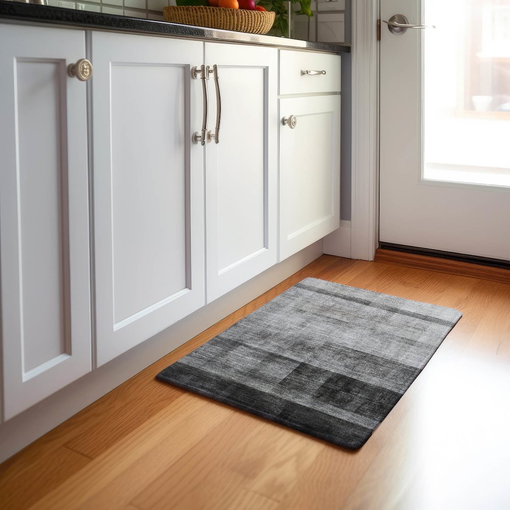 Premium Machine Washable Mayfield Gray 1'8" x 2'6" Rug