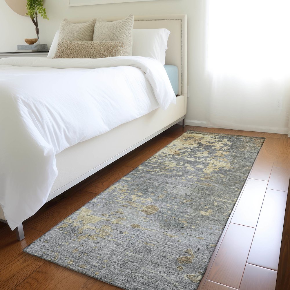 Luxury Washable Indoor/Outdoor Kochi Pewter 2'3" x 7'6" Runner Rug