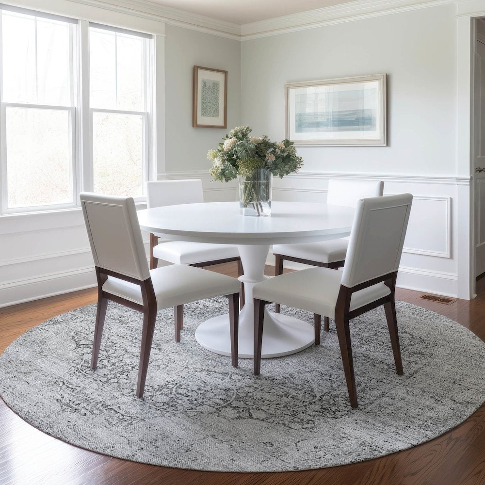 Indoor/Outdoor Karaj Gray 8' x 8' Round Rug