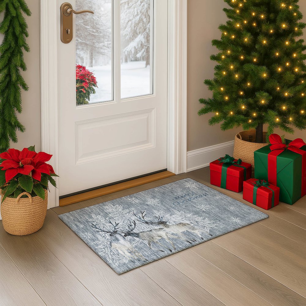 Luxury Washable Indoor/Outdoor Merry & Bright Gray 1'8" x 2'6" Rug