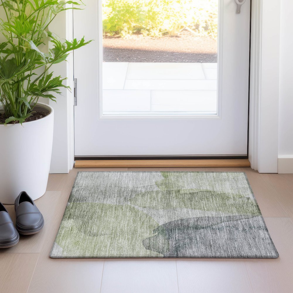 Luxury Washable Indoor/Outdoor Ravenna Fern 1'8" x 2'6" Rug