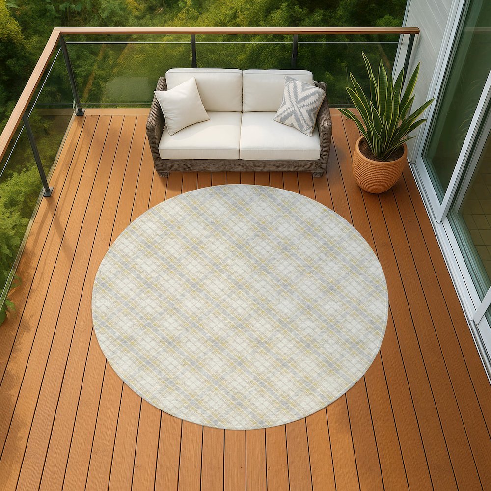 Luxury Washable Indoor/Outdoor Soft Essentials SE3 Gold 8' x 8' Rug