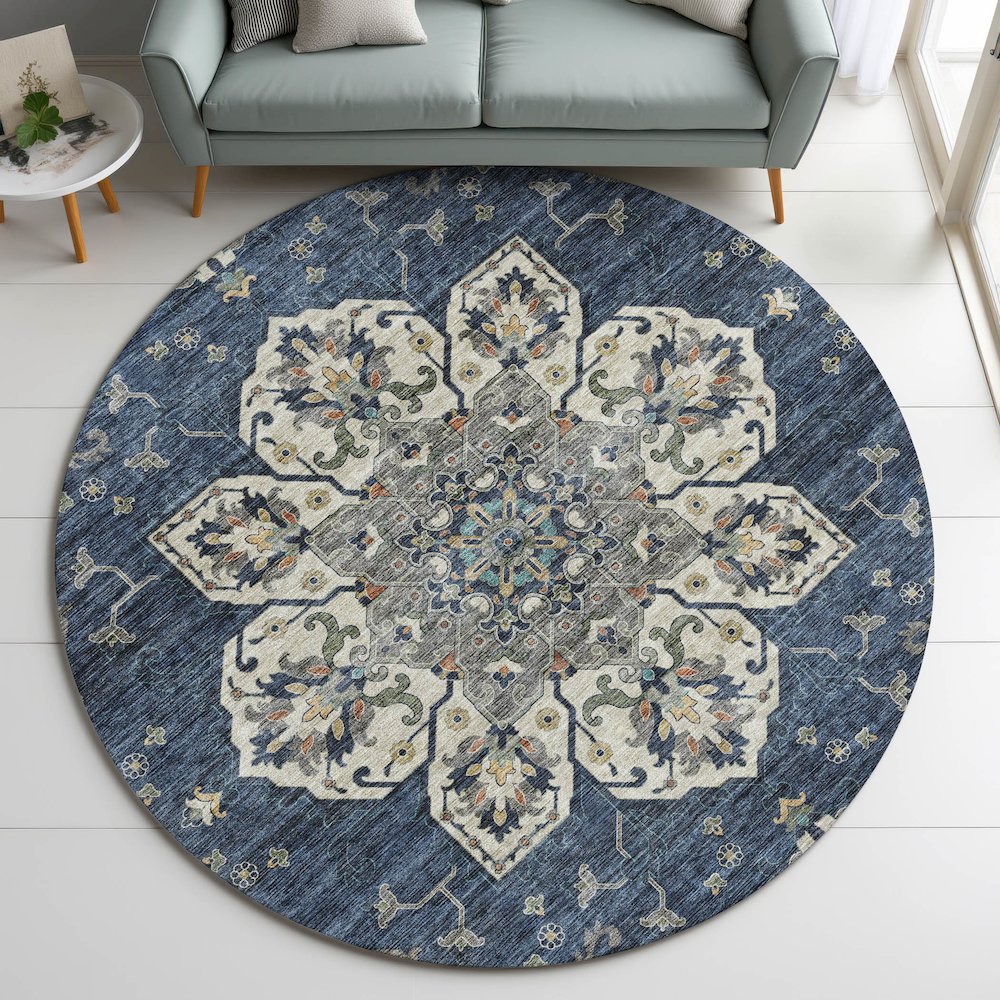 Indoor/Outdoor Silk Road Navy 8' x 8' Round Rug