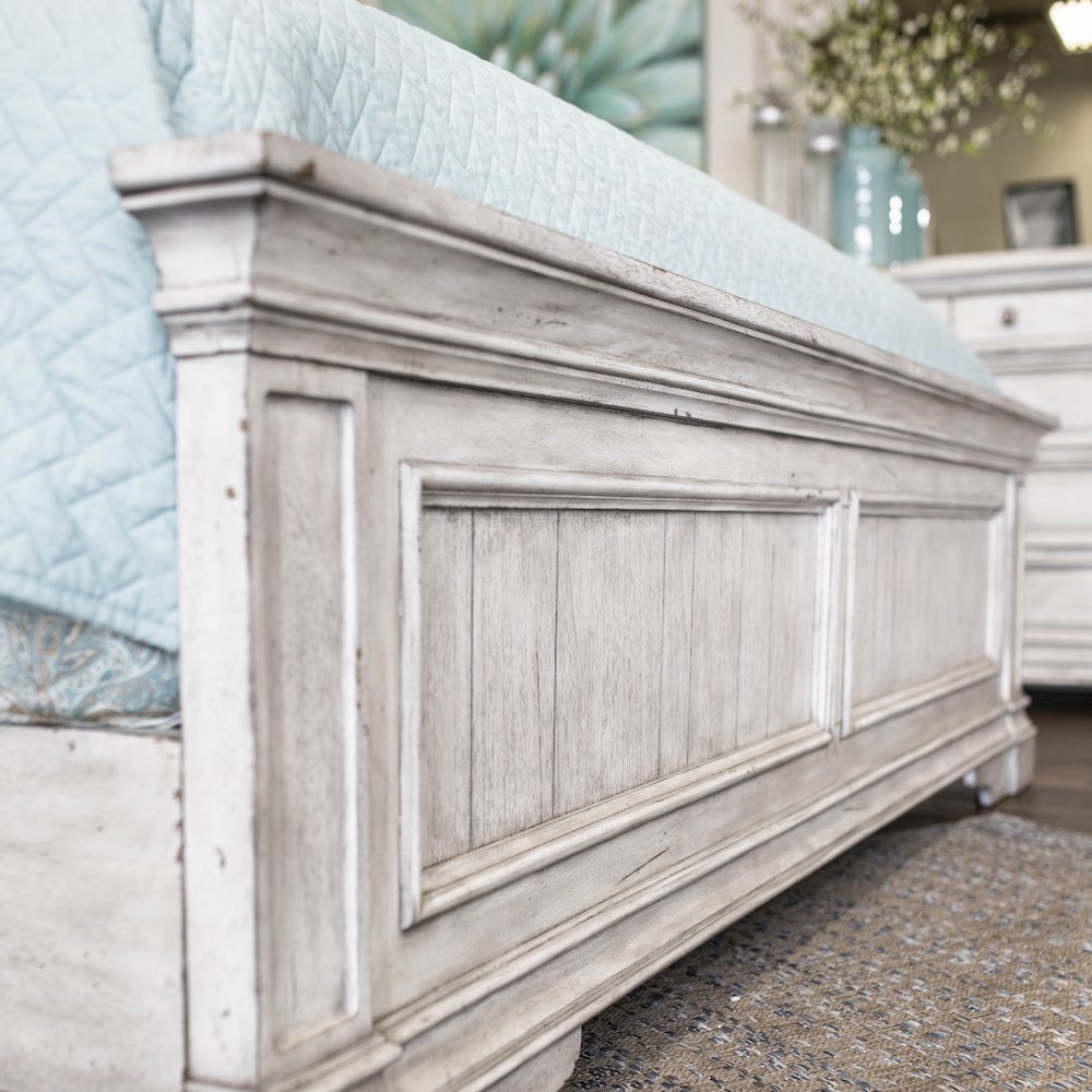 Highland Park King Bed Ivory