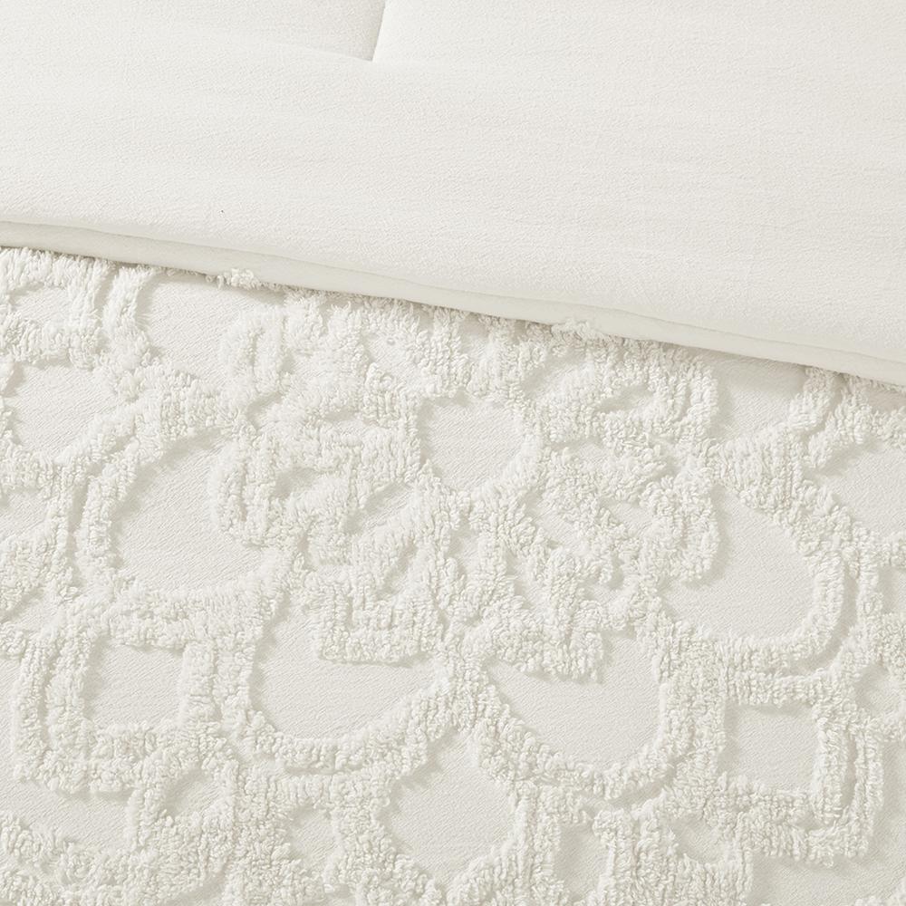 Laetitia Tufted Medallion Comforter Set, Belen Kox