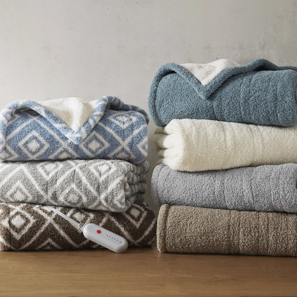Amira Dream Soft Heated Throw in Blue