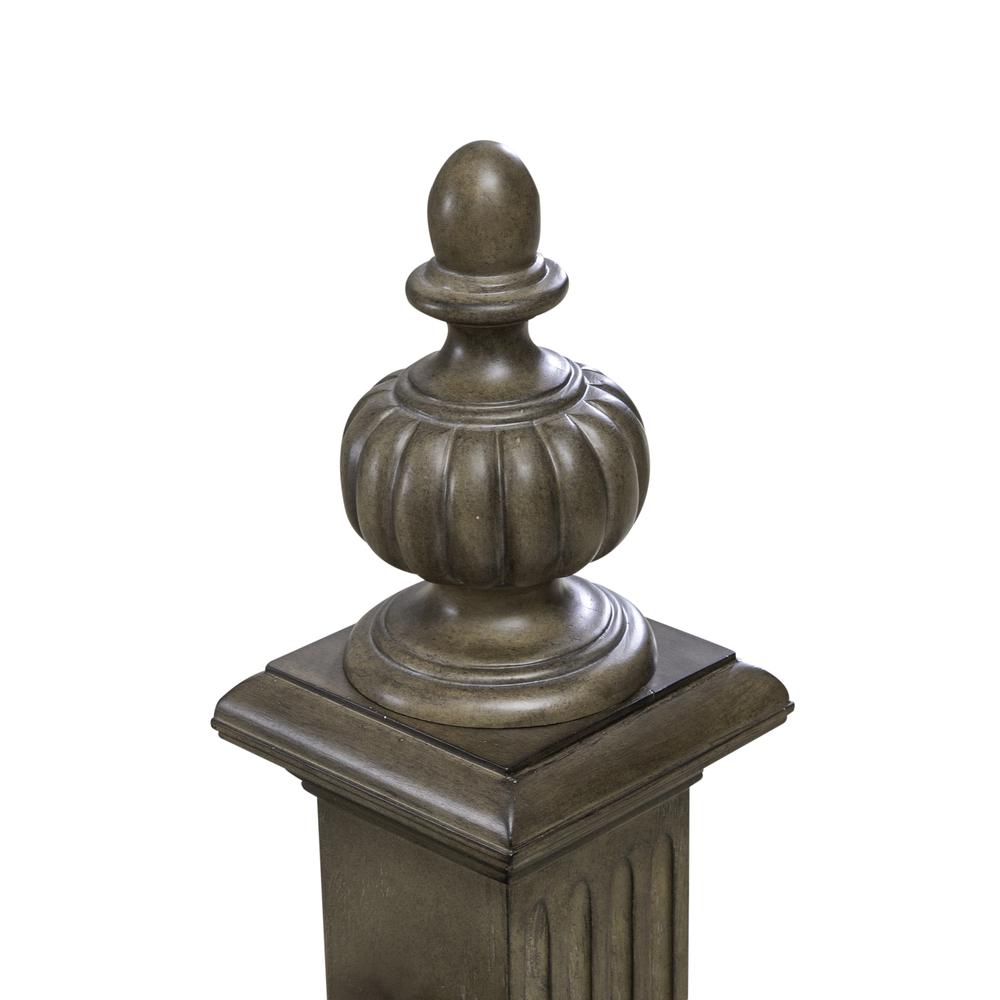 Carlisle Court Queen Poster Bed - Chestnut with Gray Dusty Wax Finish