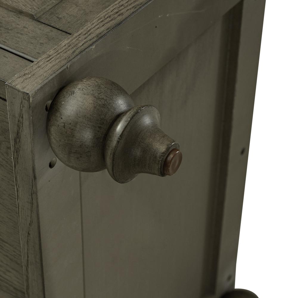 Liberty Furniture Americana Farmhouse Chair Side Table - Dusty Taupe