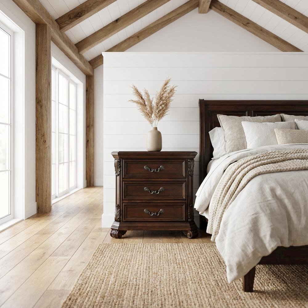 Cognac Nightstand with 3 Drawers and Traditional Style