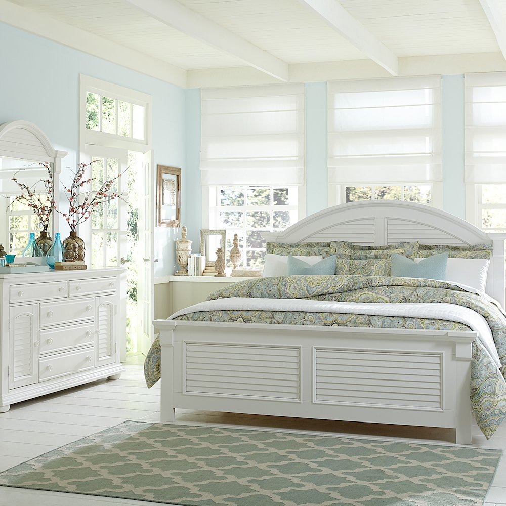 King Panel Bed, Dresser & Mirror in Poplar & Pine Solids with Wood Products