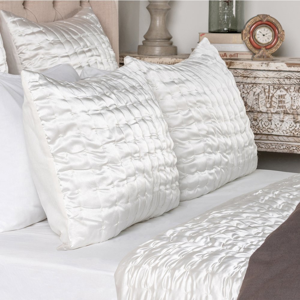 Aura Ivory Queen Quilt 92x96