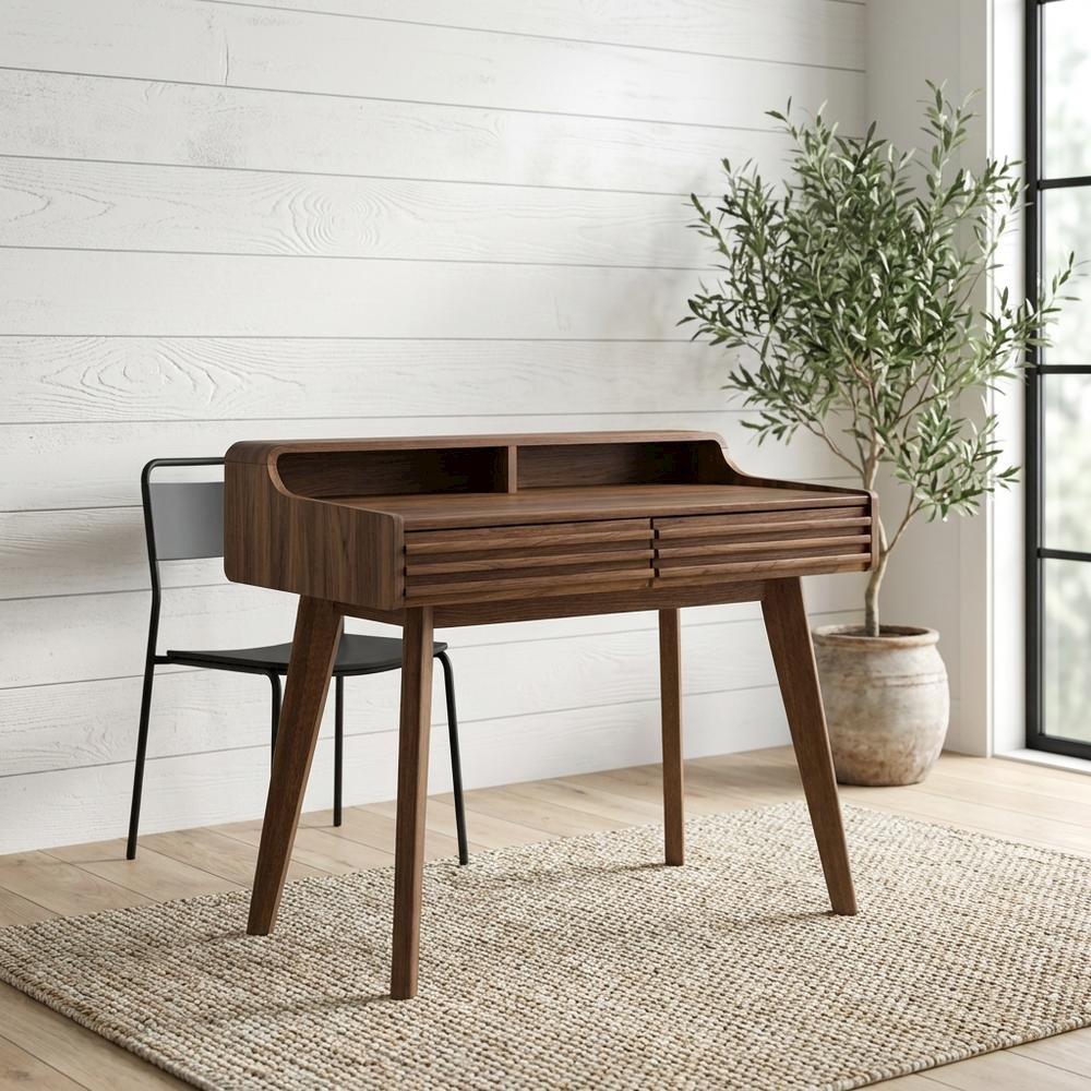 Modern Render Writing Desk in Elegant Finish with Sturdy Construction