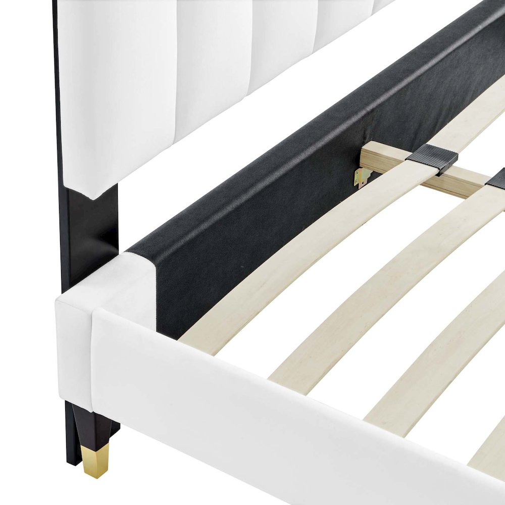Daisy Performance Velvet Queen Platform Bed