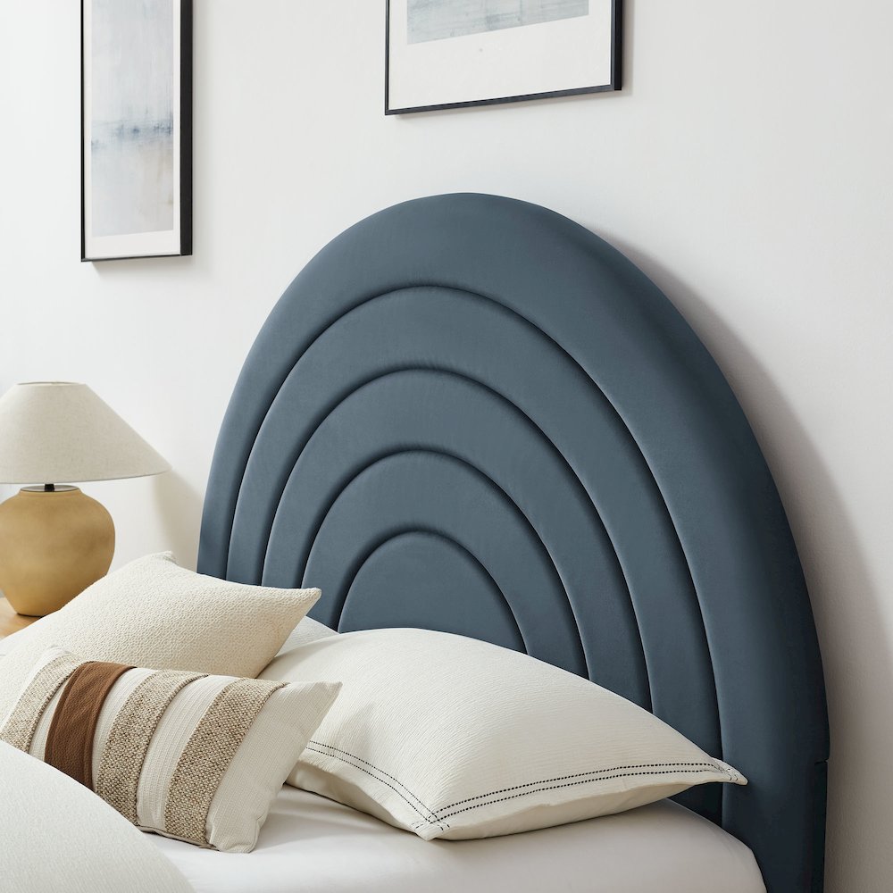 Solana Arched Performance Velvet Full Platform Bed