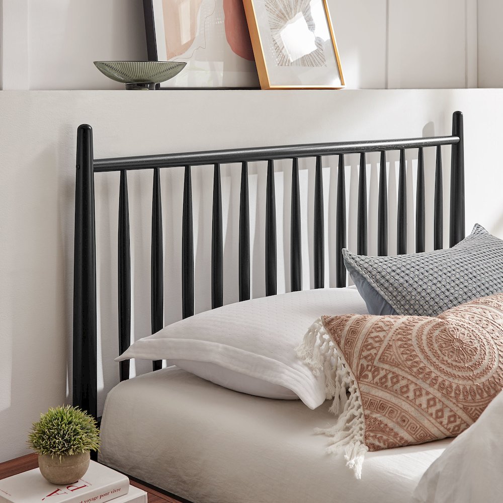 Zane King Size Spindle Bed