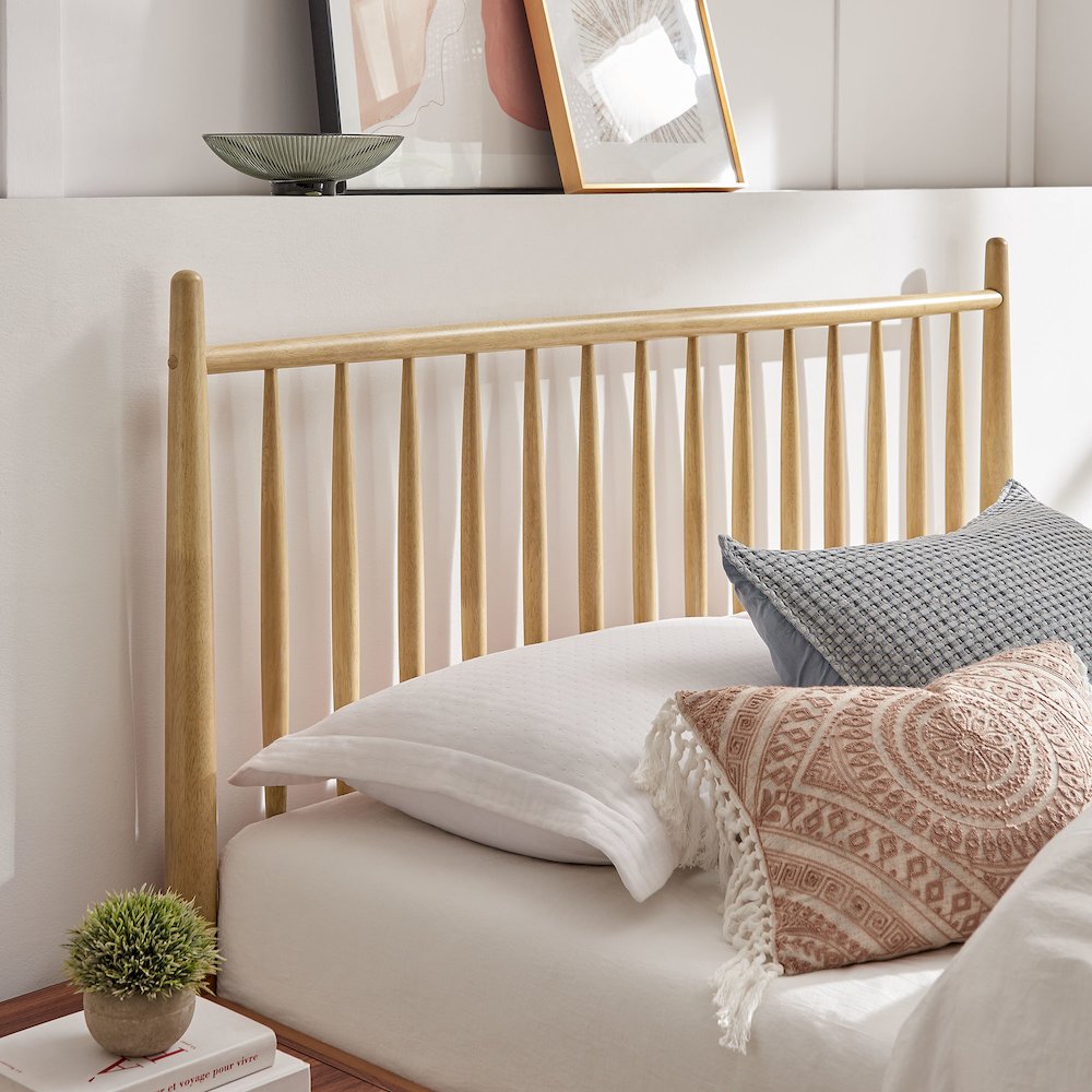 Zane King Size Spindle Bed