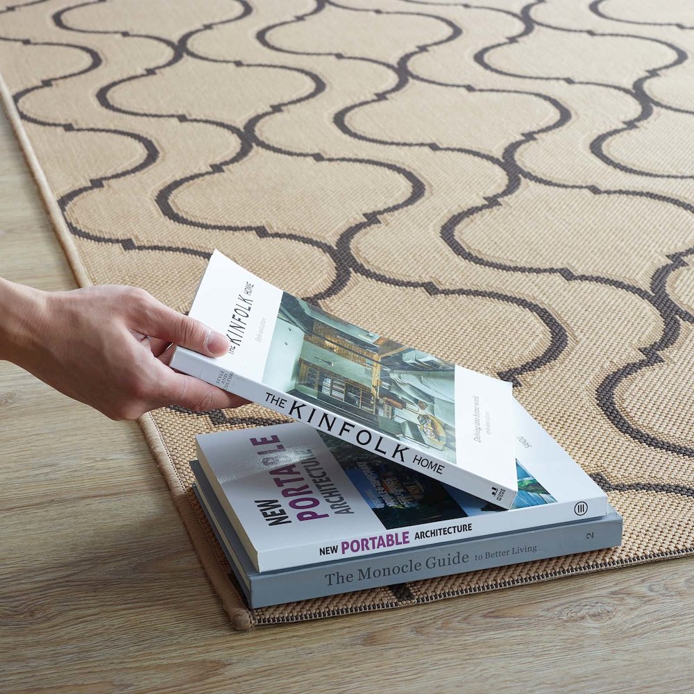 Linza Wave Abstract Trellis Indoor and Outdoor 8x10 Area Rug