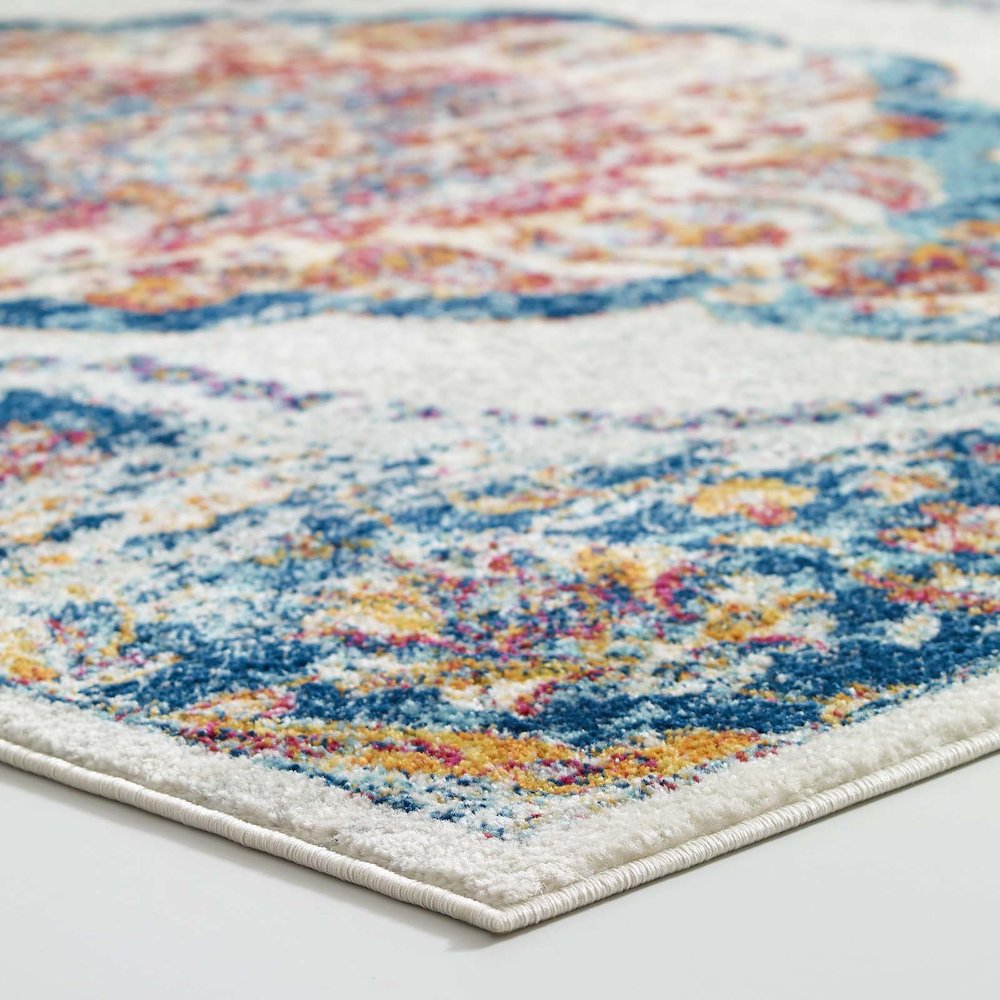 Entourage Malia Distressed Vintage Floral Vintage Medallion 5x8 Area Rug