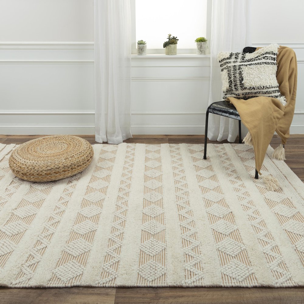 5' x 8' Hand-Woven Rectangle Rug