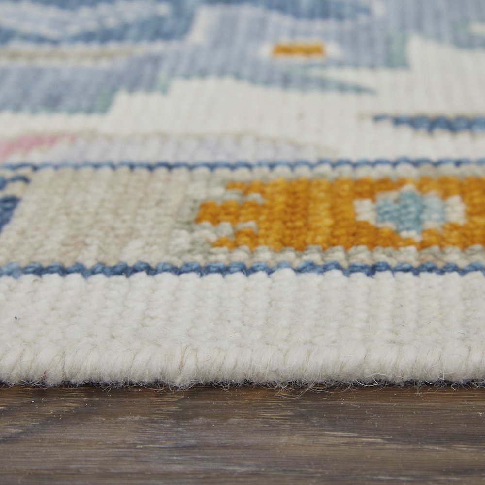 Transitional Floral & Botanical, Ivory/Blue/Pink, 3'-6" x 5'-6" Accent Rug