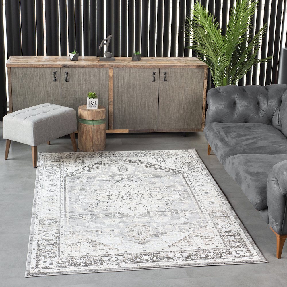 Bowman 07 Vintage Traditional Medallion Area Rug - Gray, Ivory & Beige