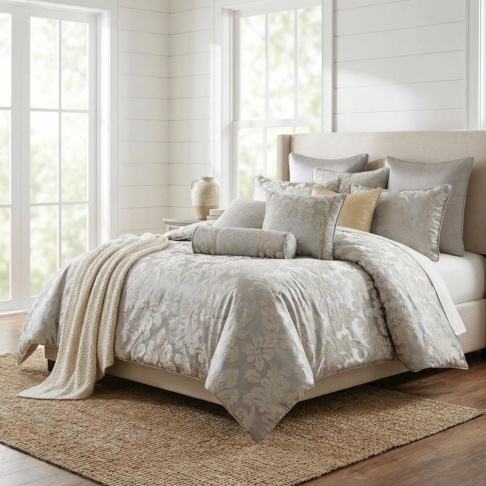 Assisi 9-Piece Queen Comforter Set - Platinum