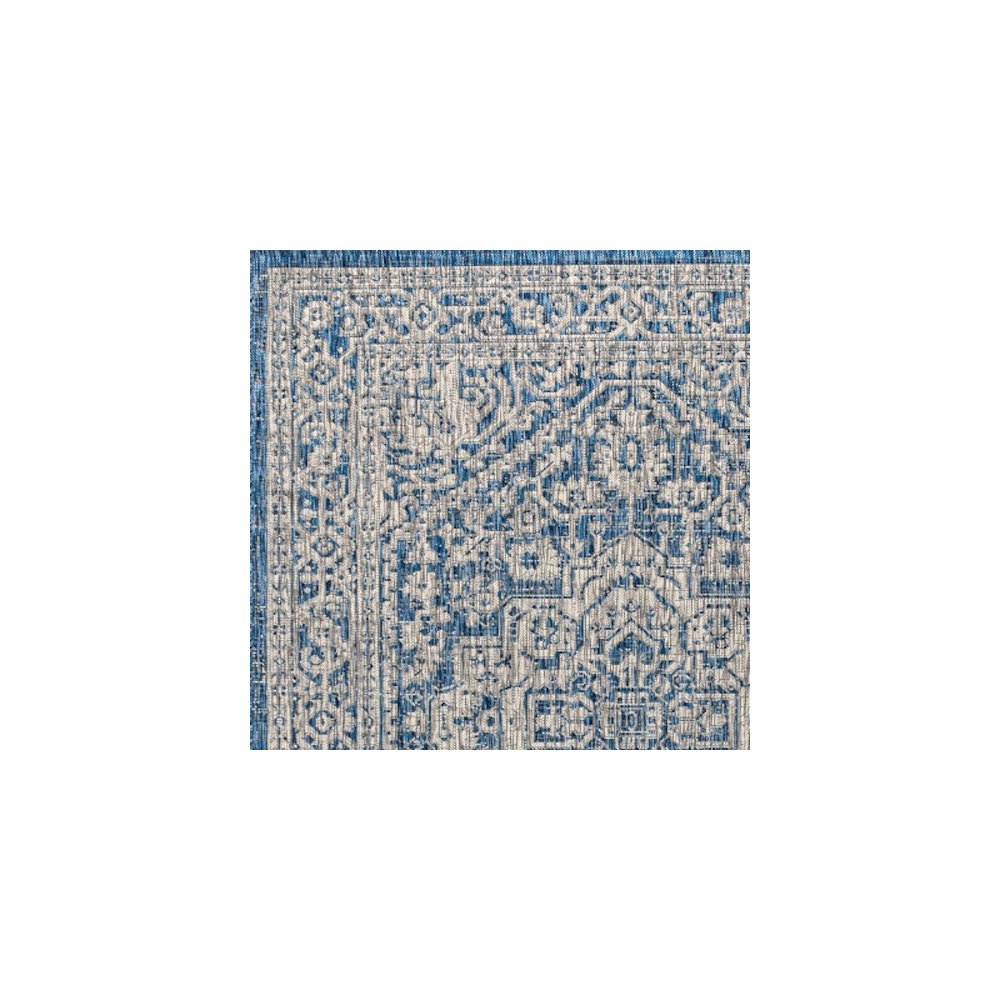 Sinjuri Medallion TetuWeaveIndoor/Outdoor Rug