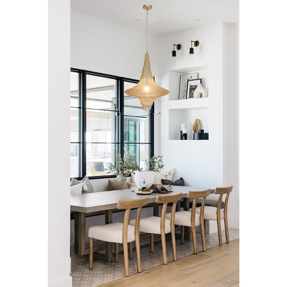 1-Light Gold Pendant With A Chain Basket Shade