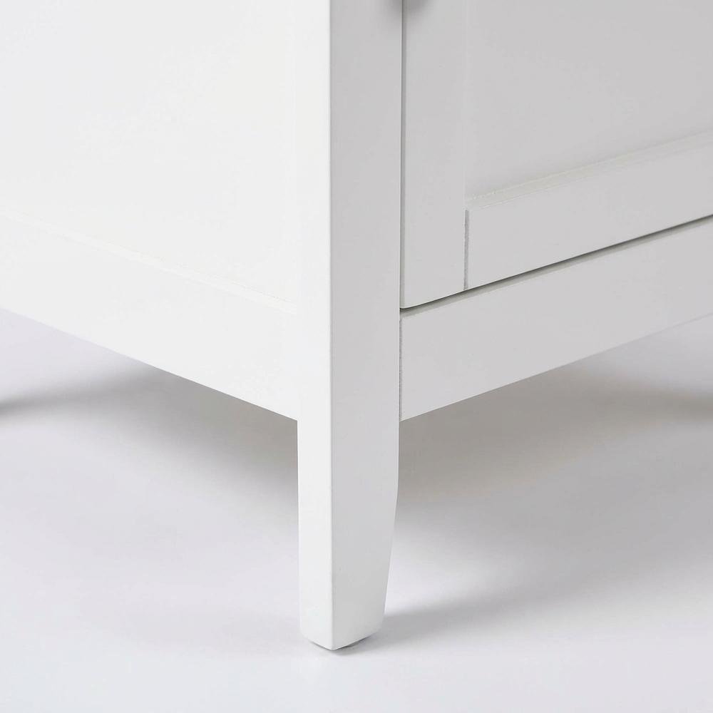 White Bedroom Nightstand with Dovetailed Drawer and Transitional Style