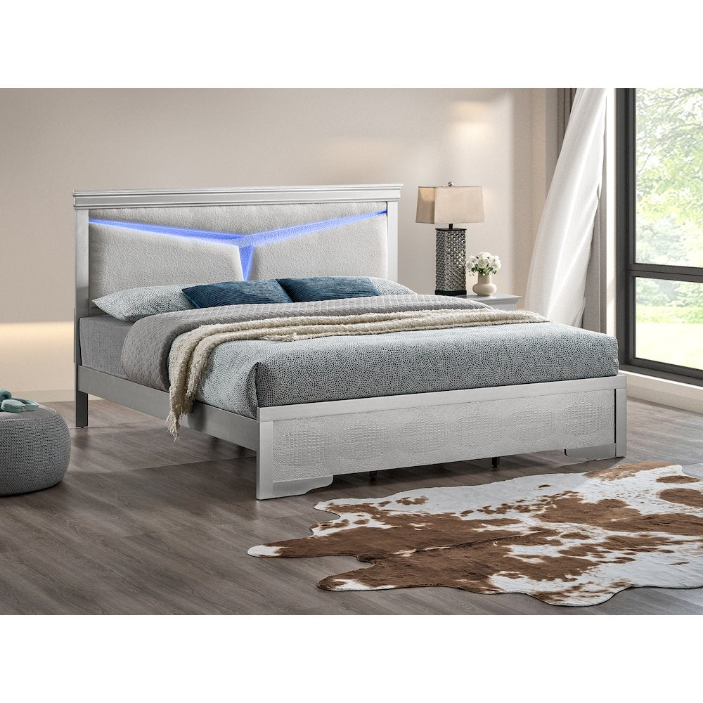 Glory Furniture Lorana Queen Bed, Silver Champagne Color