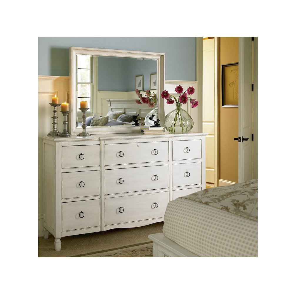 Nine Drawer Dresser In Cotton Color