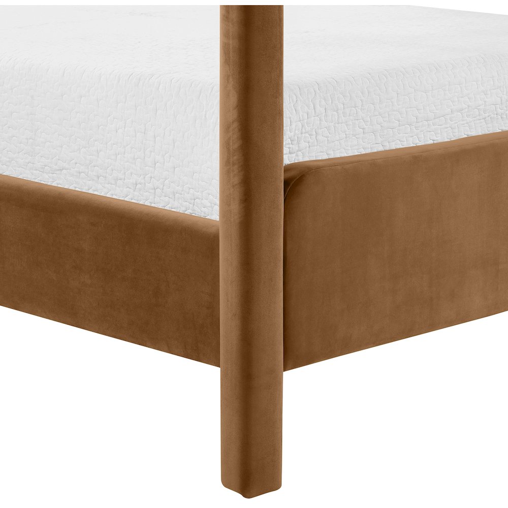Salina Saddle Velvet Upholstered Full Bed