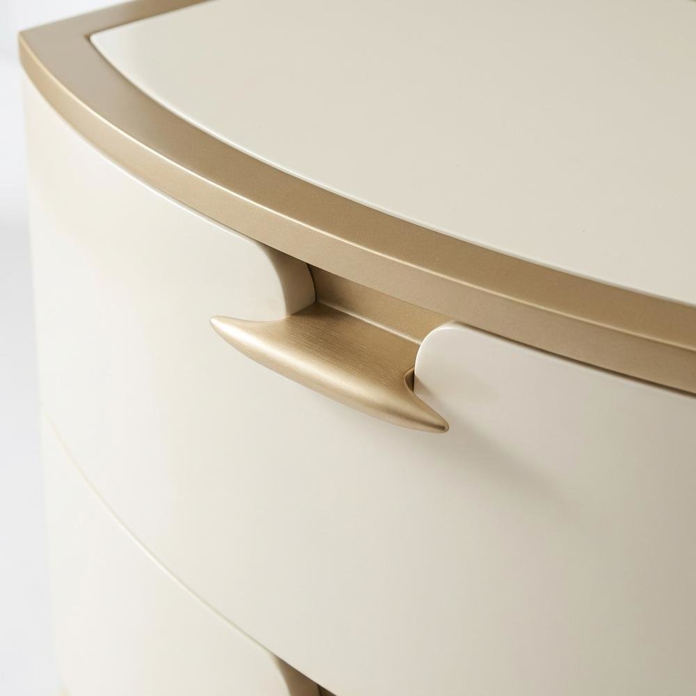 La Terrazza Nightstand, Large - Creamy Pearl