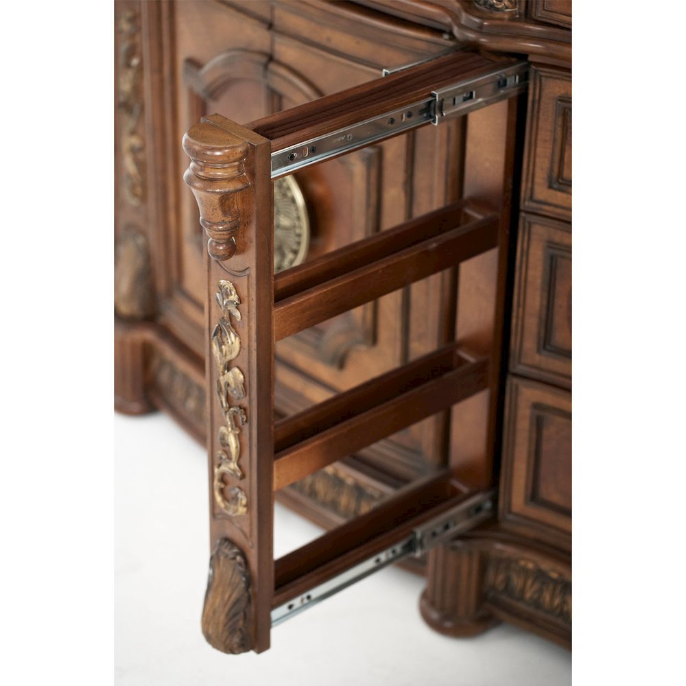 Villa Valencia Dresser - Classic Chestnut