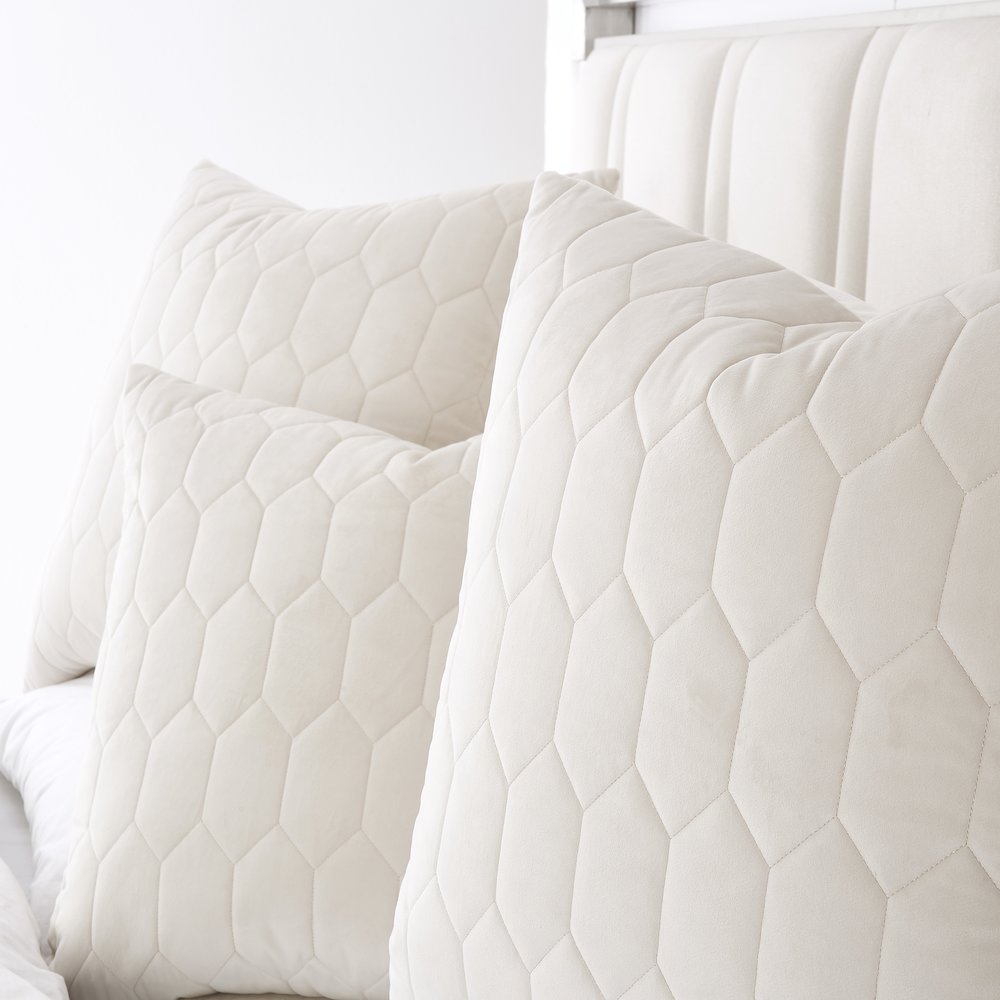 Niagara 3-Piece Queen Quilt Set - Sand