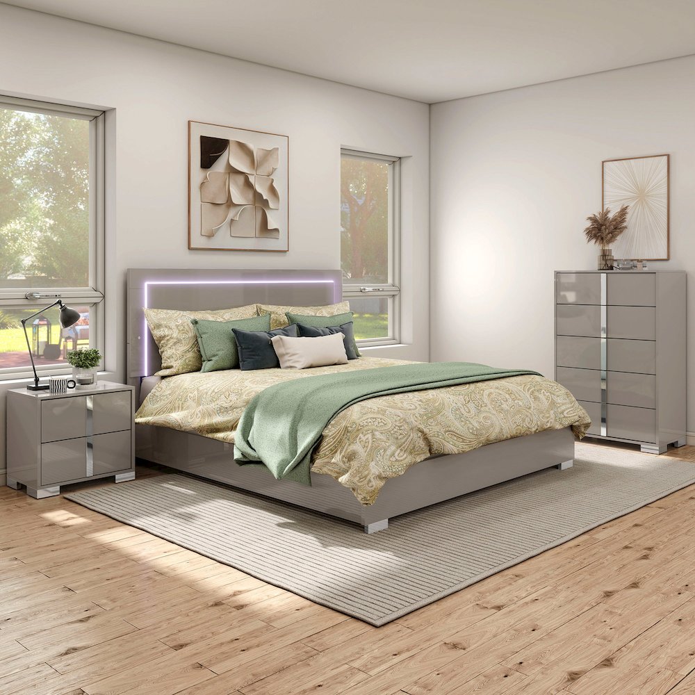 Jiar Modern 3-Piece Panel Bedroom Set with LED on Headboard