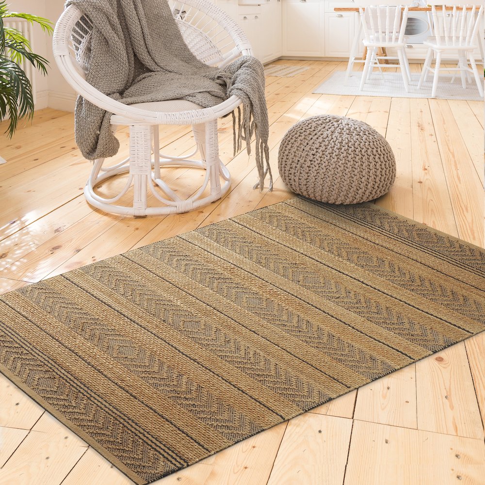 Earth Jute Area Rug Indoor in Tan/Black, 5' x 7'9"