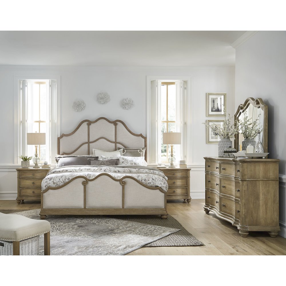 Pulaski Weston Hills Flax Seed Dresser With Mirror
