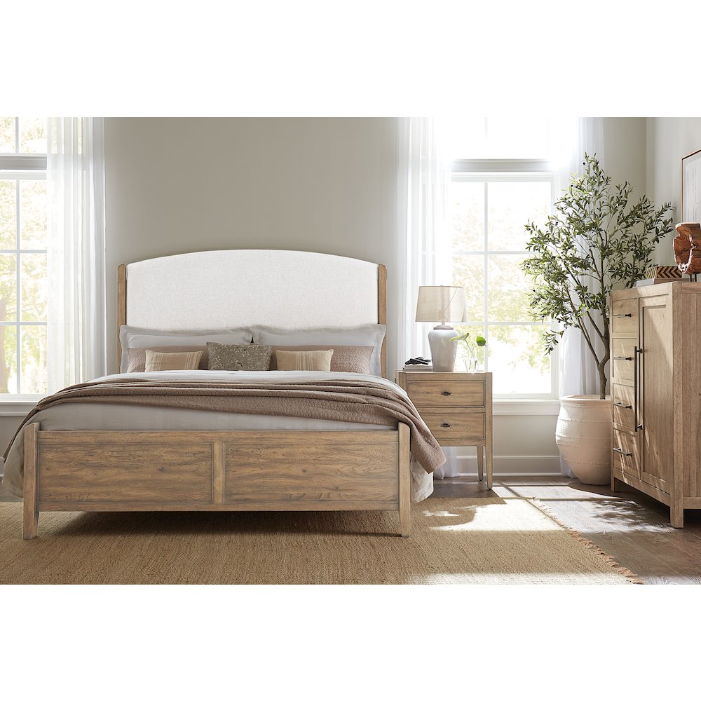 Vineyard Row California King Upholstered Bed