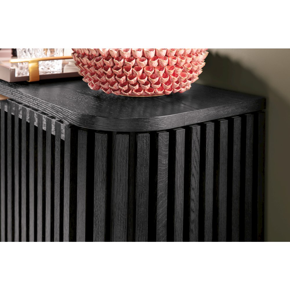 Commerce and Market Easton Entertainment Console